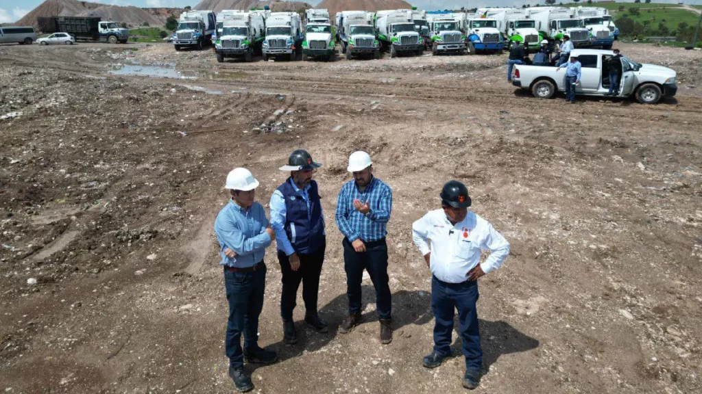 Ayuntamiento de Puebla supervisa proceso de disposición final en el relleno sanitario