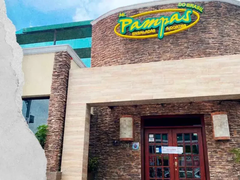 Clausuran restaurante Mr Pampas en la Avenida Juárez en Puebla 