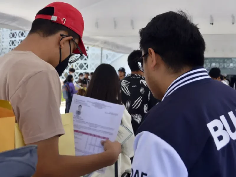 En la Arena BUAP, la Rectora Lilia Cedillo da la bienvenida a estudiantes del nivel medio superior que se suman a la comunidad universitaria