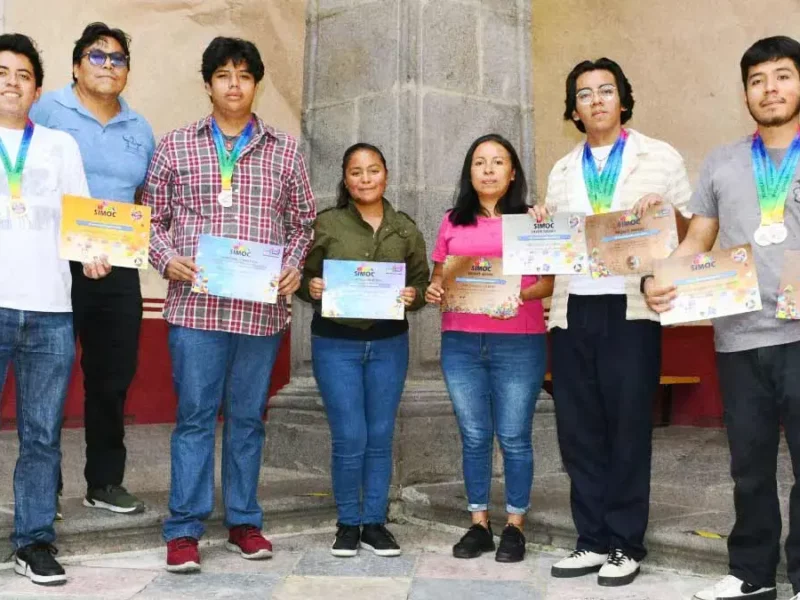 Estudiantes BUAP triunfan en Singapur y obtienen medallas en Olimpiada de Matemáticas 