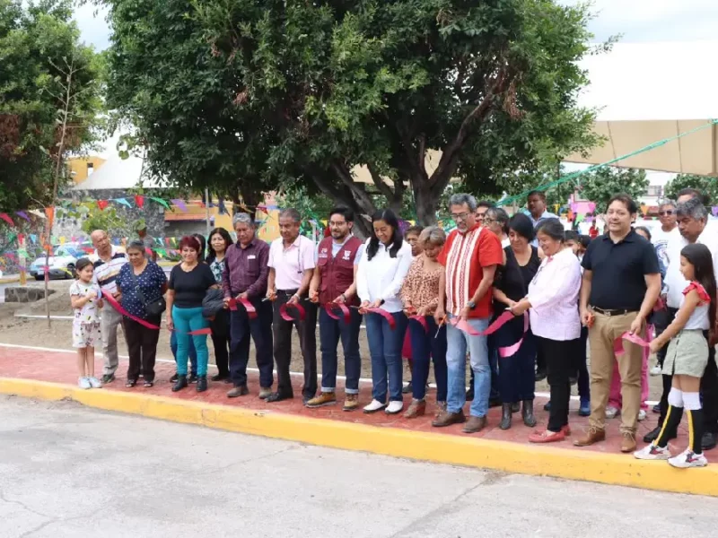 Metepec y El Carmen, beneficiadas gracias a obras con sentido social de Ariadna Ayala