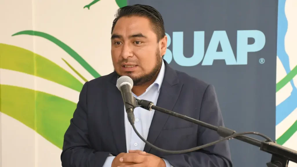 BUAP y Junta Auxiliar de San Pedro Zacachimalpa firman Carta de Intención