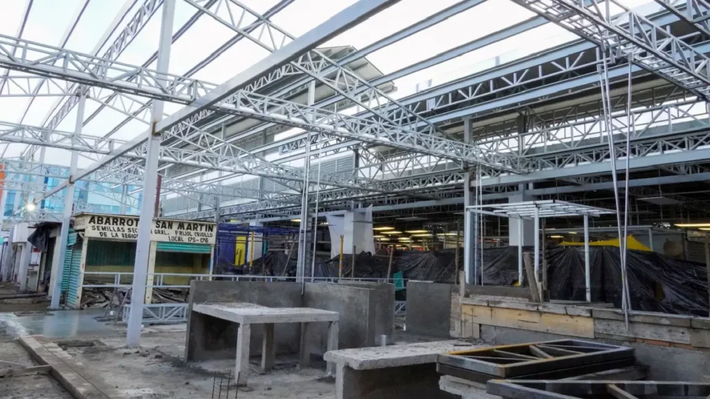 Continúa la remodelación del Mercado Municipal “Domingo Arenas”