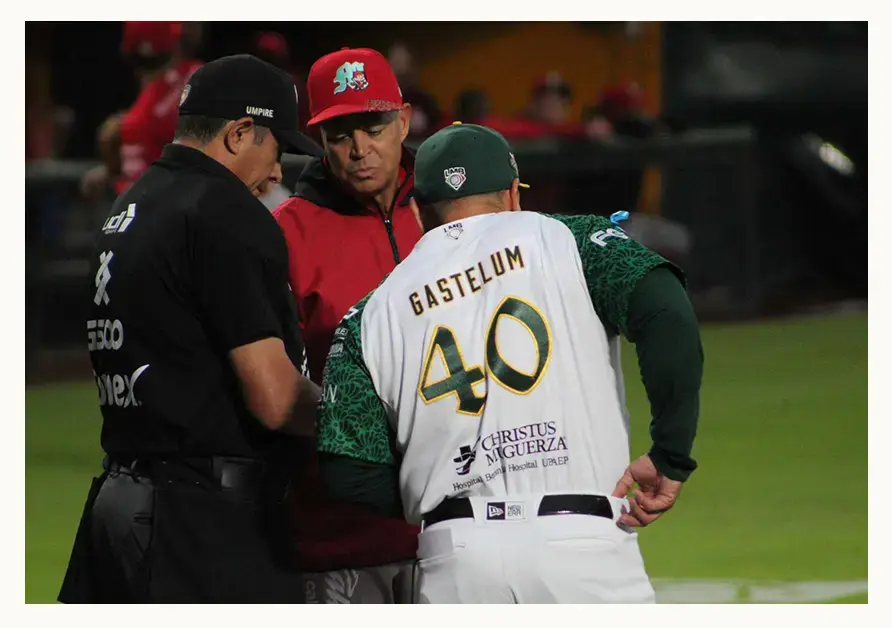 Arístides Aquino comanda triunfo de Diablos Rojos sobre Pericos de Puebla en Playoffs  