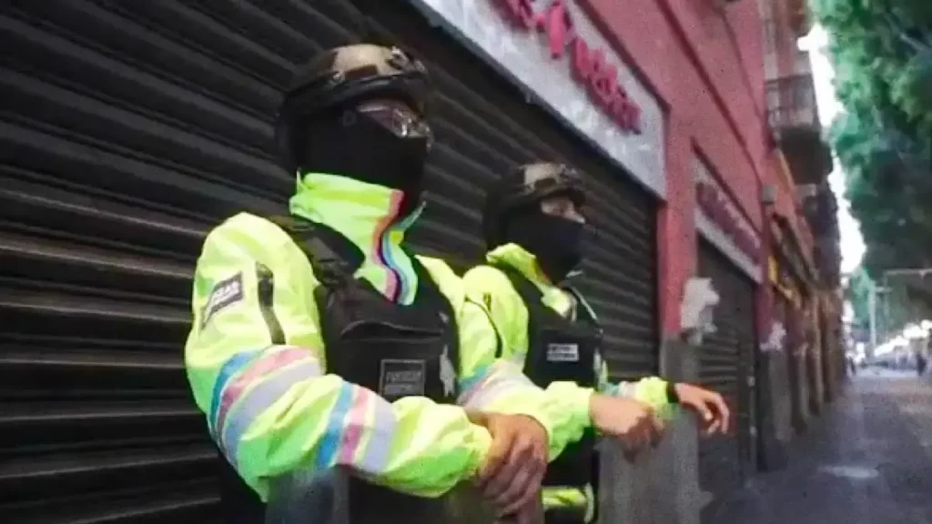 Despliegan operativo en el Centro Histórico de Puebla para impedir instalación de ambulantes 