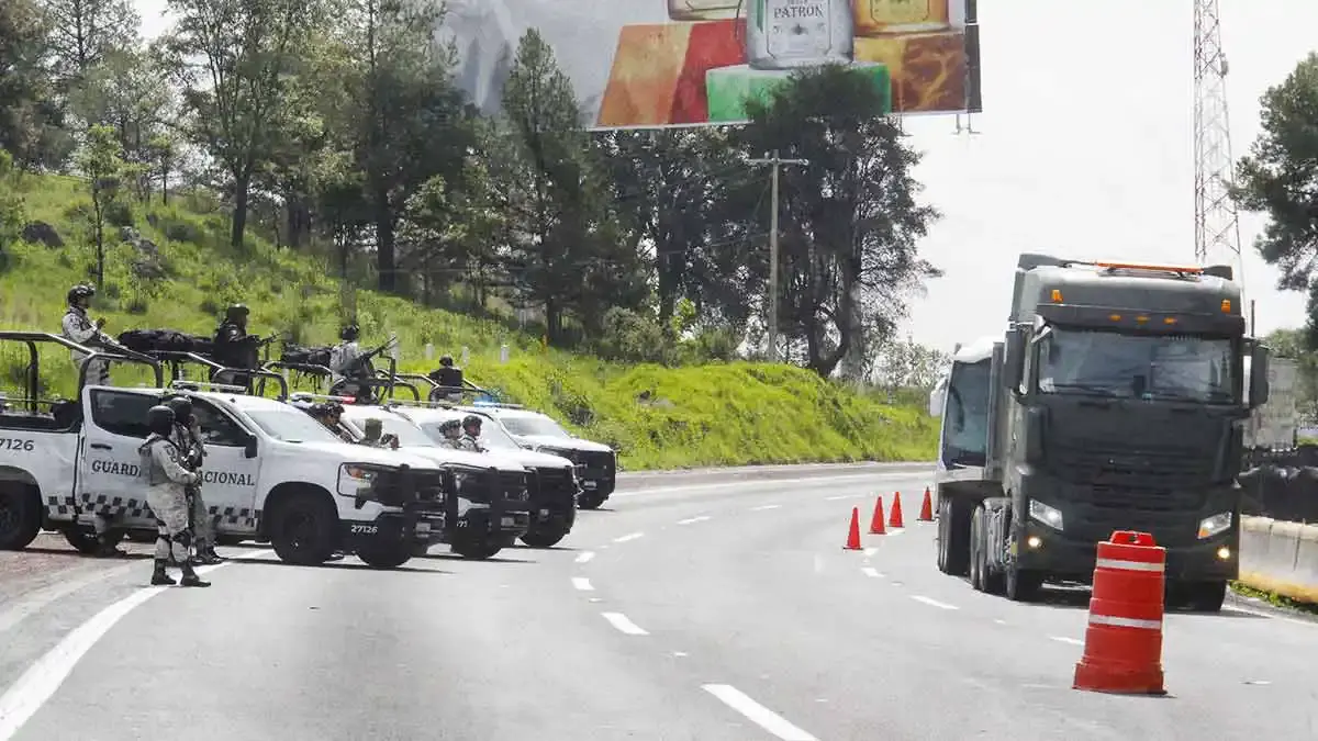 Reabren la autopista México-Puebla; autoridades y ejidatarios logran acuerdo tras cinco días de bloqueo