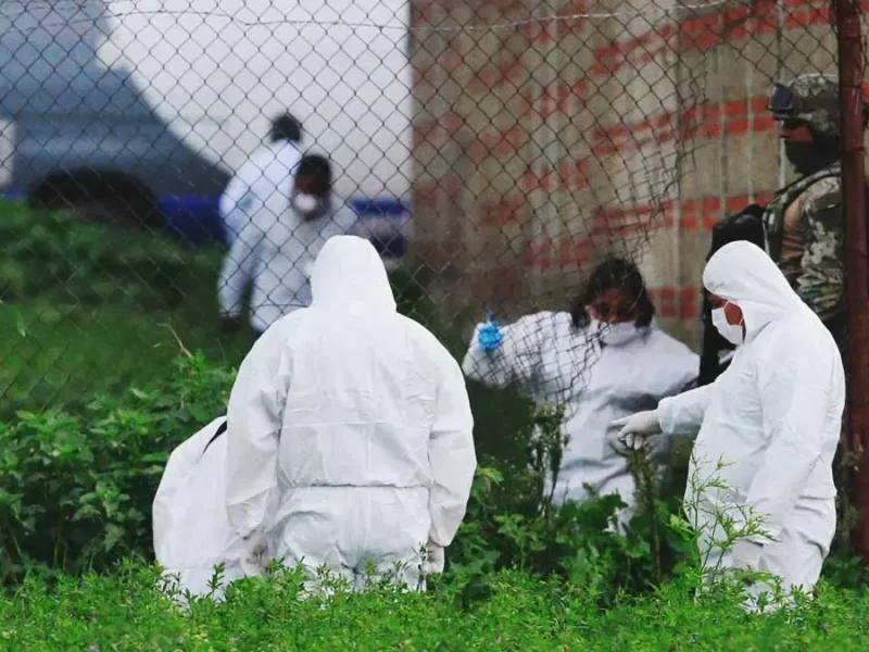 Abandonan hombre maniatado en San Gregorio Atzompa, Puebla; se desconoce su identidad