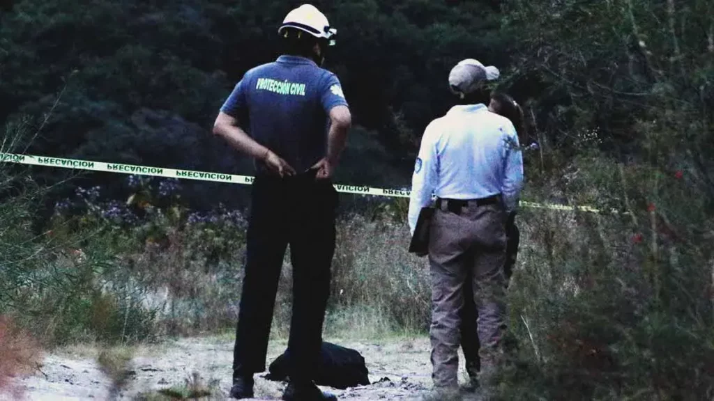 Encuentran cadáver de un hombre con huellas de violencia en terrenos de cultivo en Acatzingo
