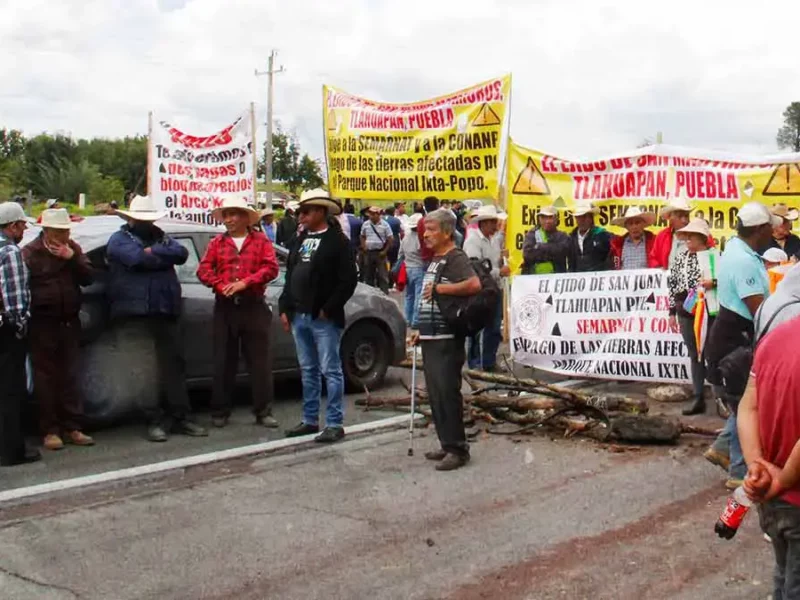 Ejidatarios que bloquearon la Autopista México-Puebla piden 700 millones de pesos por sus tierras