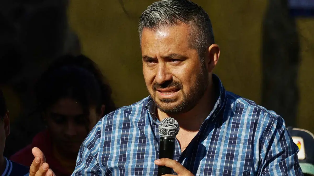 Adán Domínguez niega afectaciones a locatarios del Centro de Puebla por operativo contra ambulantes