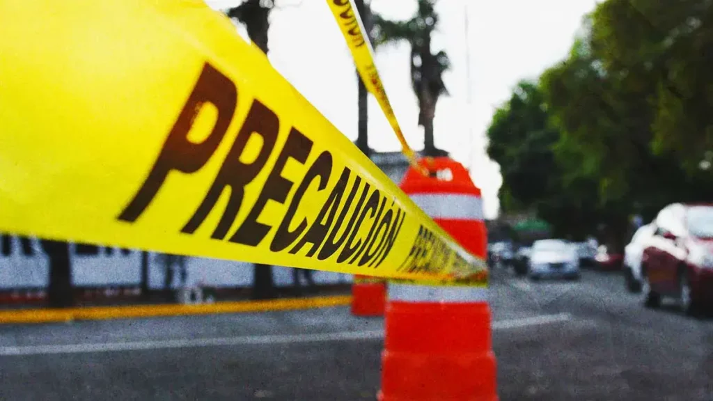 Peatón murió atropellado y motociclista resultó herido en la autopista Puebla-Orizaba