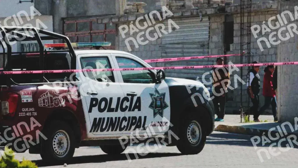 Abandonan a dos hombres ebrios en calles de Amozoc; uno murió por intoxicación etílica