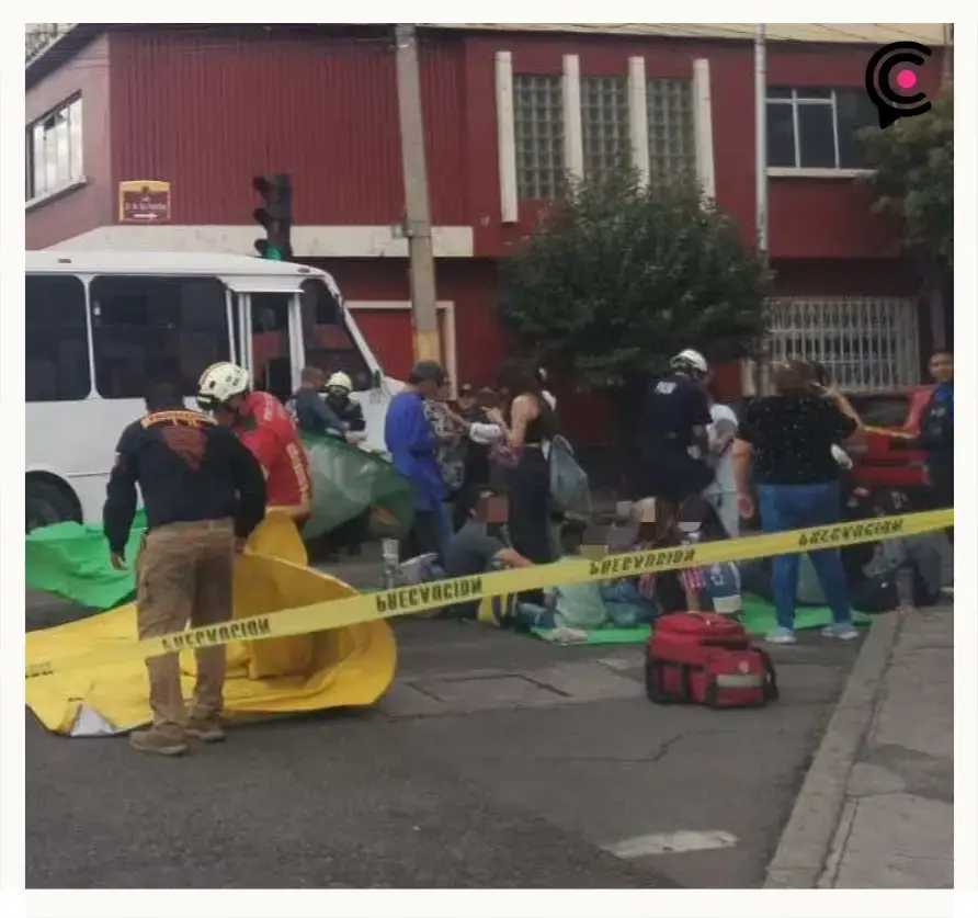 Choque entre Ruta 4 y patrulla de la policía estatal deja 25 heridos en Puebla 