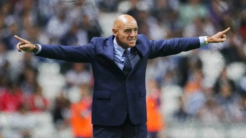 “Me duele que jueguen con mi equipo”: José Luis Sánchez Solá sobre el Club Puebla