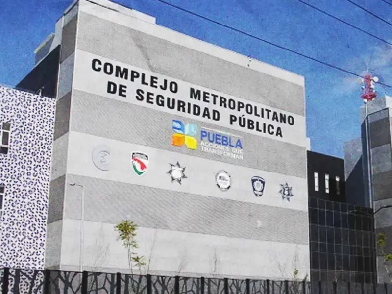 Carlos Arroyo encabeza reunión de transición en el C5 de Puebla con Daniel Iván Cruz