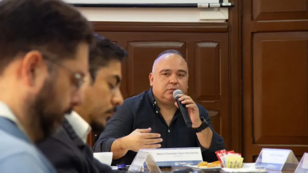 Avanzan reformas para armonizar normativa municipal con Ley Estatal sobre venta de bebidas alcohólicas