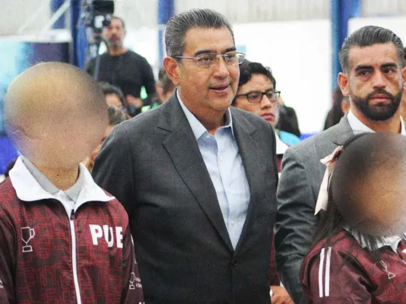 Sergio Salomón Céspedes abandera a la delegación poblana que participará en los Juegos Paranacionales 2024