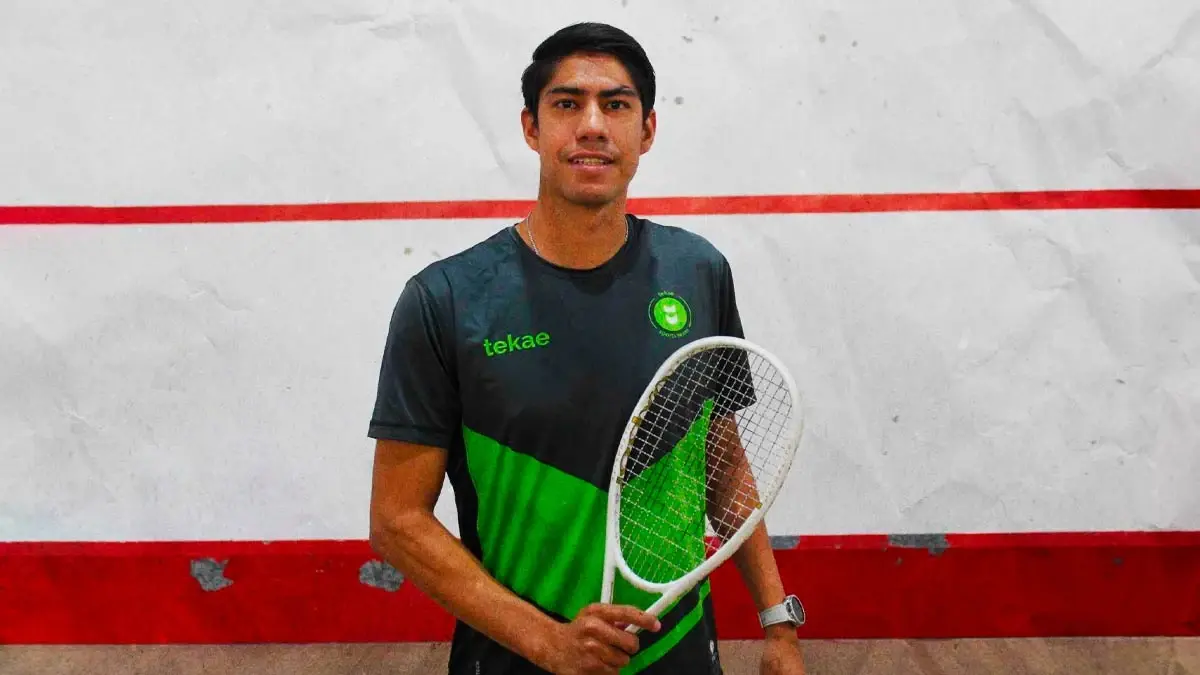 Alejandro Reyes atleta poblano que representa a México en la disciplina del Squash