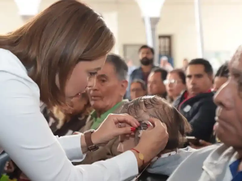 Encabeza Gaby Bonilla entrega de aparatos auditivos y reequipamiento a sistemas municipales DIF