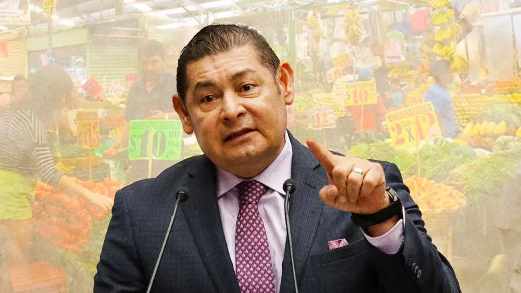 Alejandro Armenta promete dignificar mercados de Puebla; asegura diálogo con ambulantes 