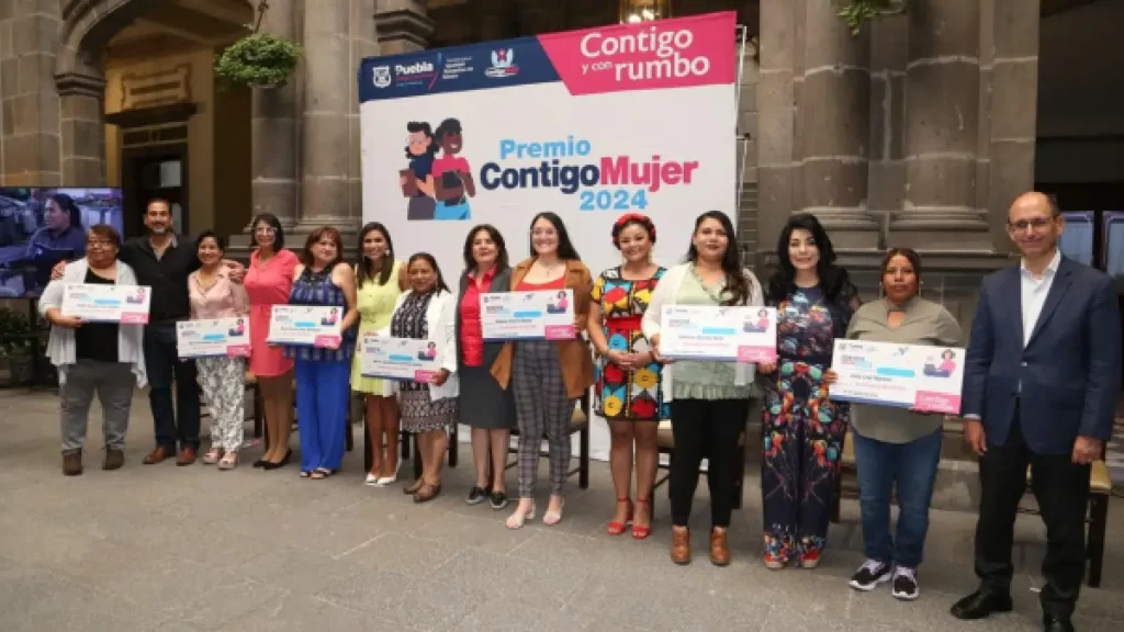 Ayuntamiento de Puebla reconoce el talento de emprendedoras con el Premio "Contigo Mujer"
