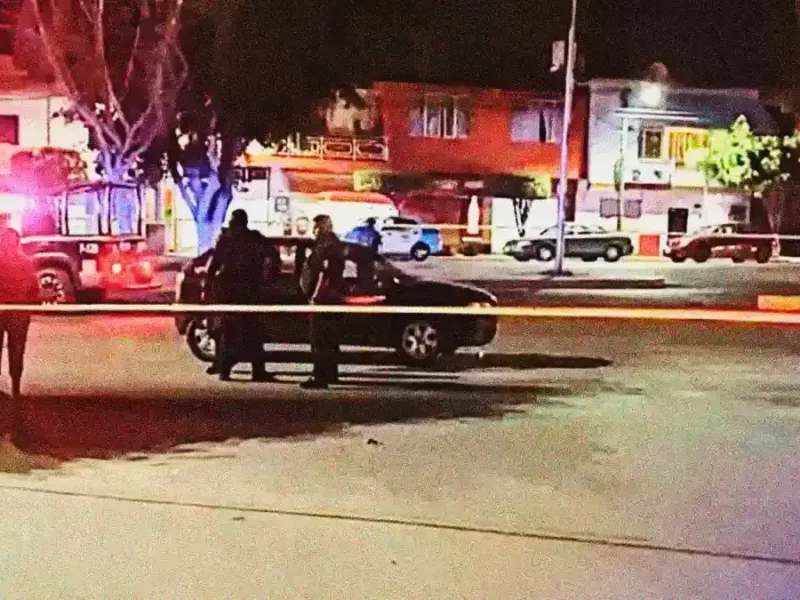 Dentro de su auto, ejecutan a "El Bonice" en Tehuacán, Puebla 
