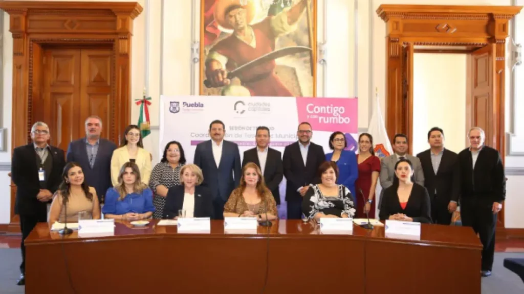 Ayuntamiento de Puebla sede de la sesión de trabajo de tesoreros municipales de ciudades capitales 2024