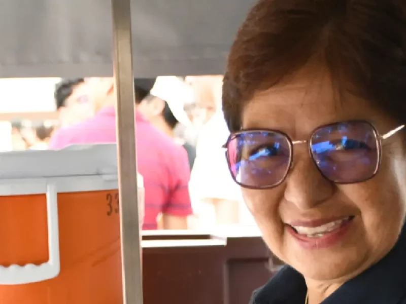 Rectora María Lilia Cedillo inicia entrega de Becas Alimenticias