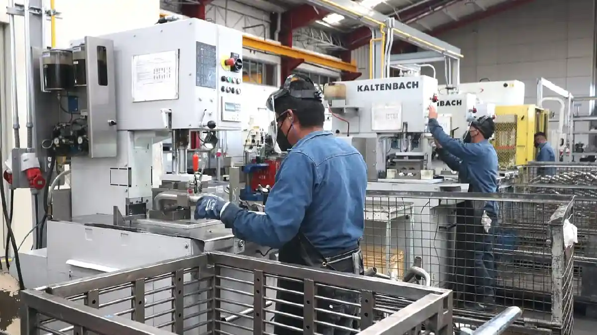 Eleva Fitch Ratings calificación crediticia al gobierno de Puebla