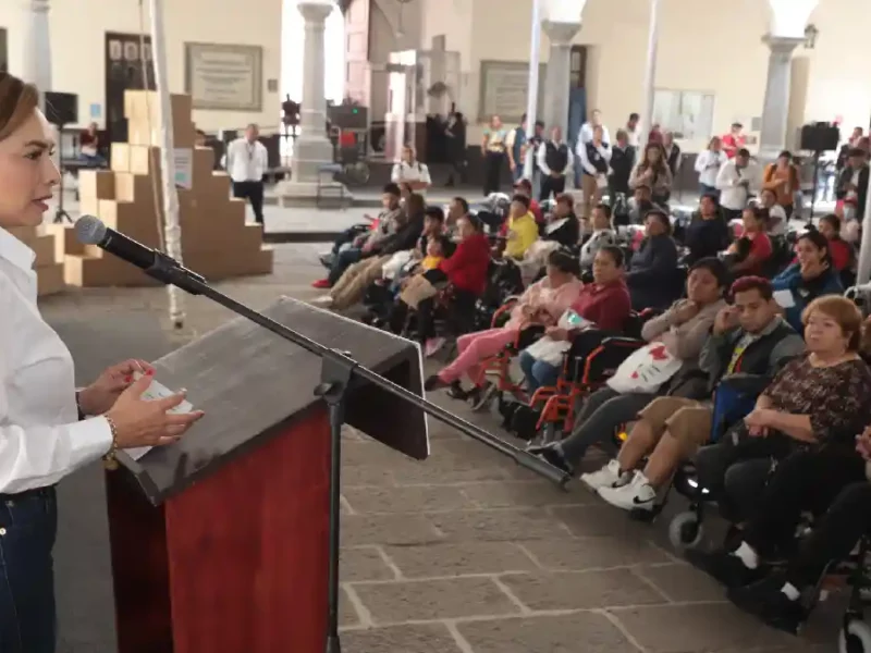 Mejora SEDIF calidad de vida de personas con discapacidad, entrega aparatos ortopédicos