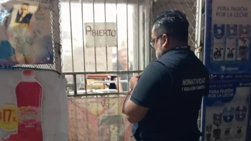 Normatividad realiza operativo para la regulación comercial de negocios