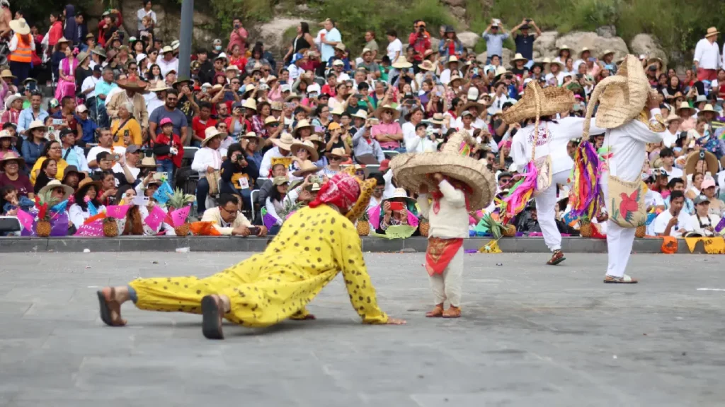 Más de 35 mil personas llegaron al Pueblo Mágico de Atlixco para disfrutar del Huey Atlixcáyotl