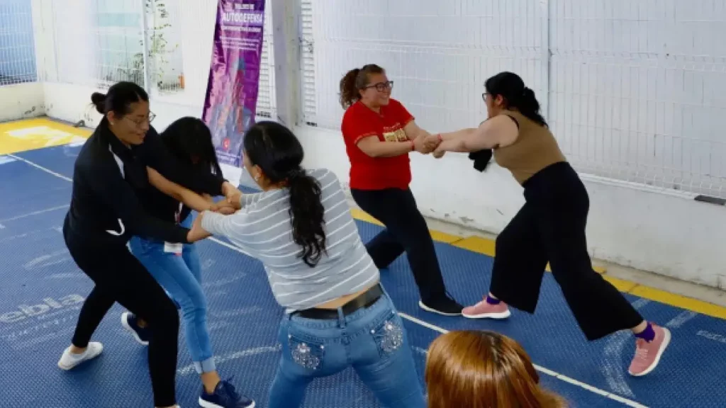 SMDIF Puebla continúa capacitando para prevenir la violencia en contra de mujeres