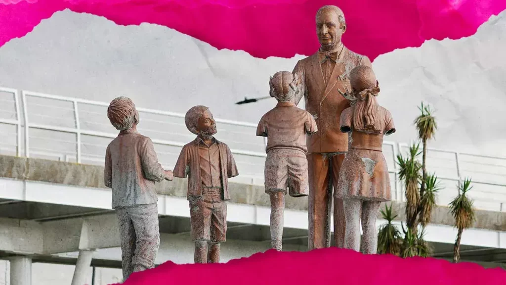 Mutilan figuras de la Fuente de los Rotarios del Bulevar Hermanos Serdán en Puebla 
