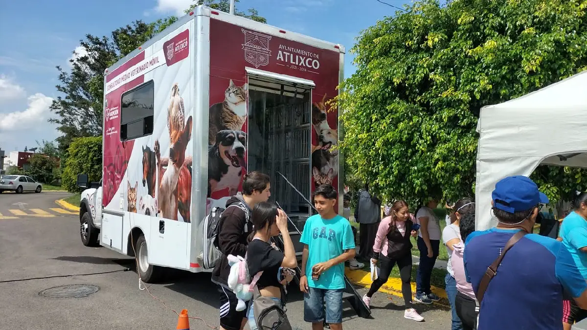 Ariadna Ayala entrega consultorio veterinario móvil y consolida bienestar animal en Atlixco