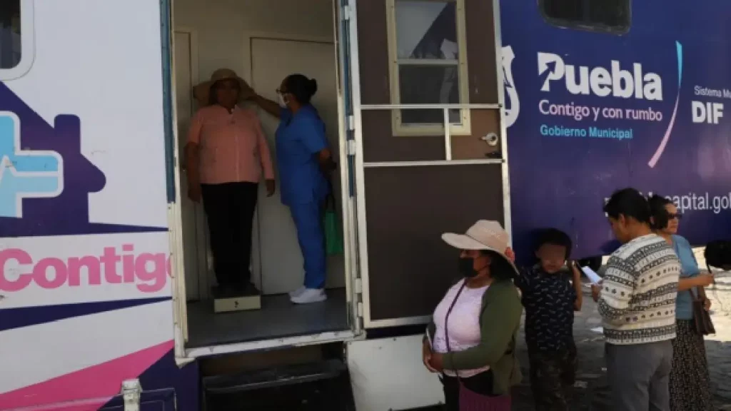 SMDIF Puebla promueve servicios de atención integral en comunidades indígena del mundo