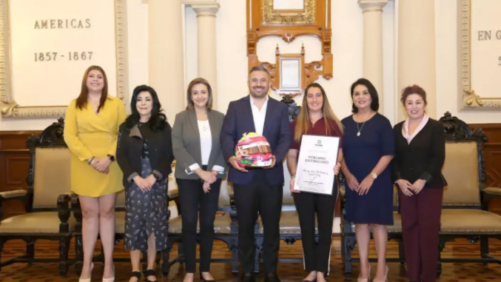 Gobierno municipal reconoce a Majo Rodríguez como "Poblana Distinguida”