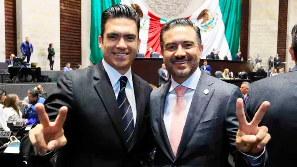 Miguel Ángel Yunes se pasa a Morena para aprobar la Reforma Judicial de AMLO