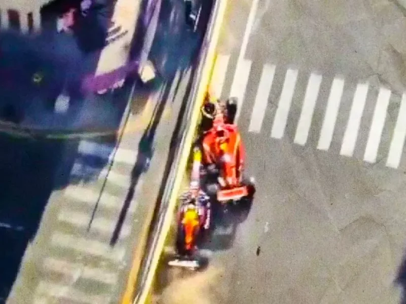 Carlos Sainz choca con Sergio “Checo” Pérez y lo deja sin podio en Azerbaiyán