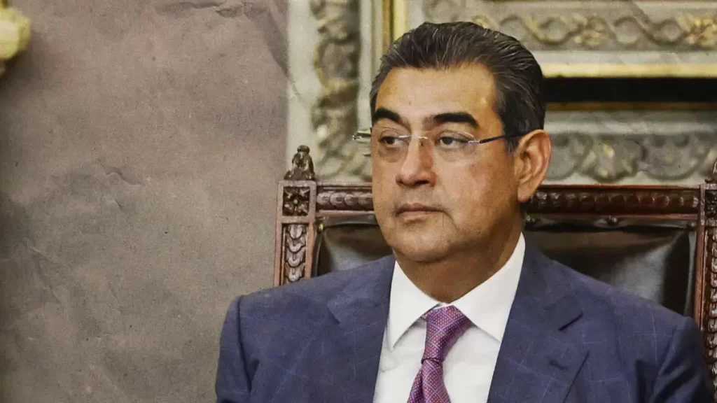 Sergio Salomón Céspedes no podrá entregar a tiempo la nueva sede del Congreso de Puebla