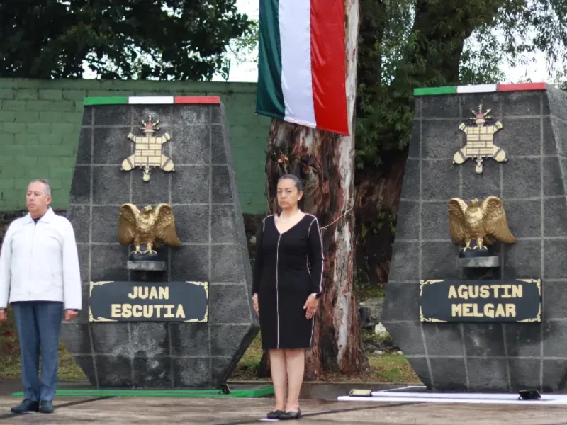 En Atlixco, Ariadna Ayala rinde emotivo homenaje por gesta heroica de Niños Héroes