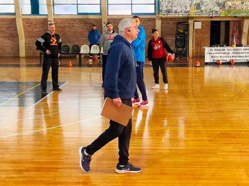 “Tenemos que ser efectivos dentro de lo que tenemos”: Claudio Arrigoni, nuevo coach Lobos Plateados