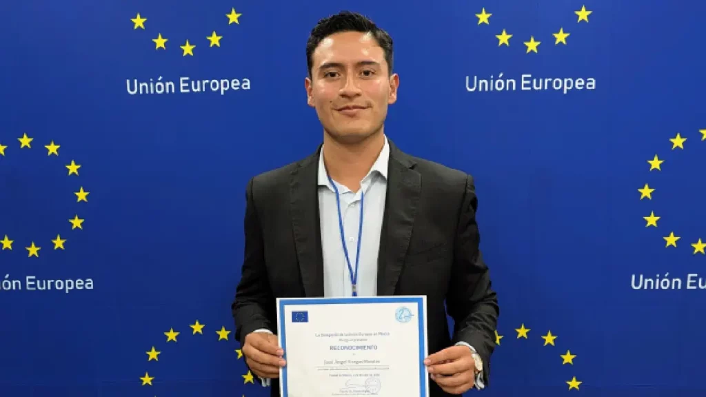 Gana egresado BUAP prestigiosa beca para estudiar posgrado en tres países de la UE