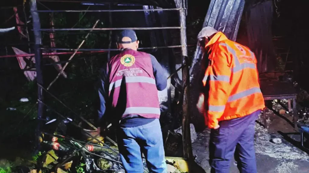 Murieron tres hombres por la explosión de un taller de pirotecnia en Cholula
