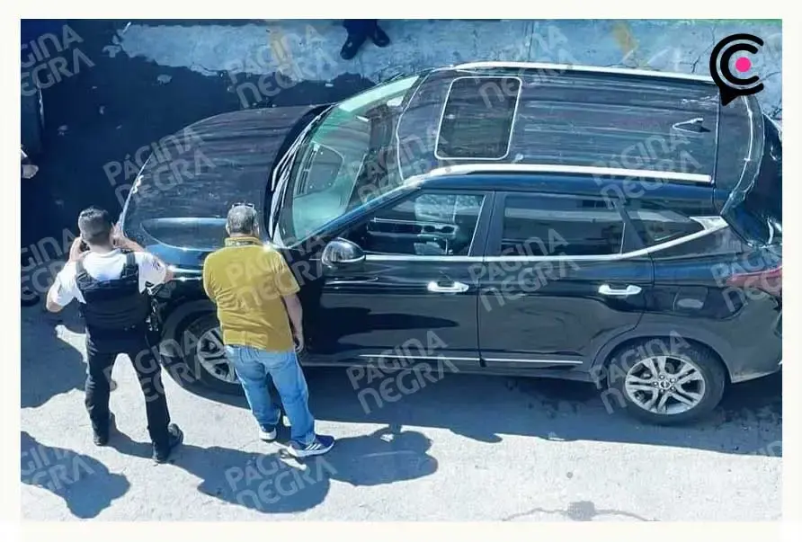 Abandonan camioneta con cuerpos y narcomensaje cerca del Mercado Hidalgo en Puebla 
