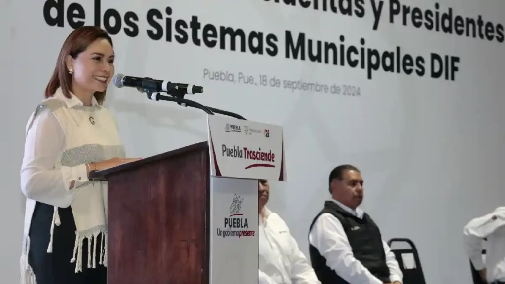 Preside Gaby Bonilla capacitación a presidentas y presidentes entrantes del SMDIF