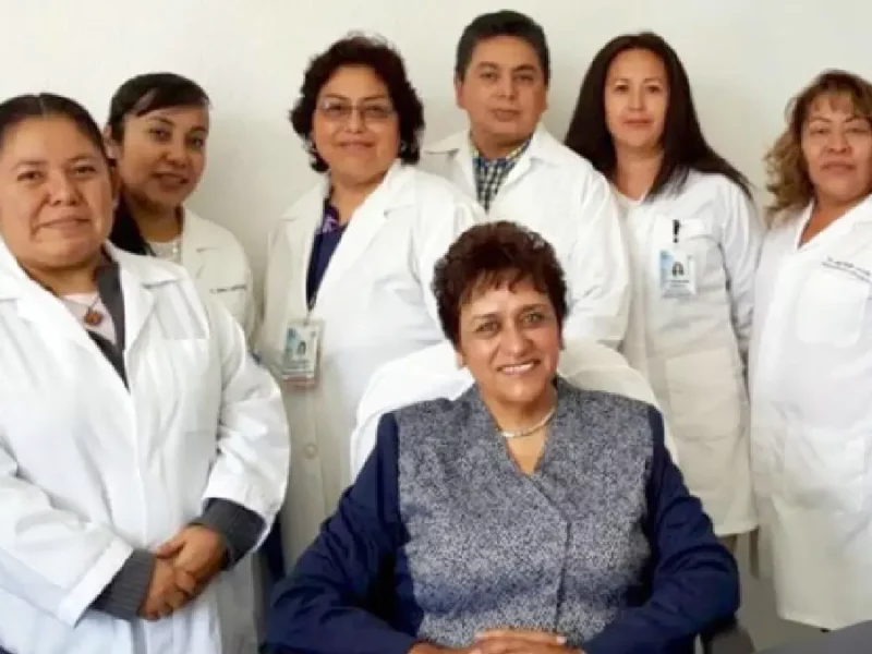 Reconocen a la doctora Teresa Márquez Cabrera con el premio “Dr. Jaime Kravzov Jinich” 2024