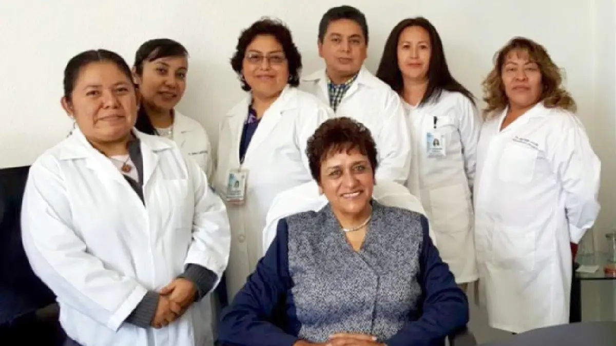 Reconocen a la doctora Teresa Márquez Cabrera con el premio “Dr. Jaime Kravzov Jinich” 2024