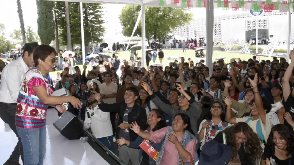 La BUAP celebra la tradicional fiesta mexicana