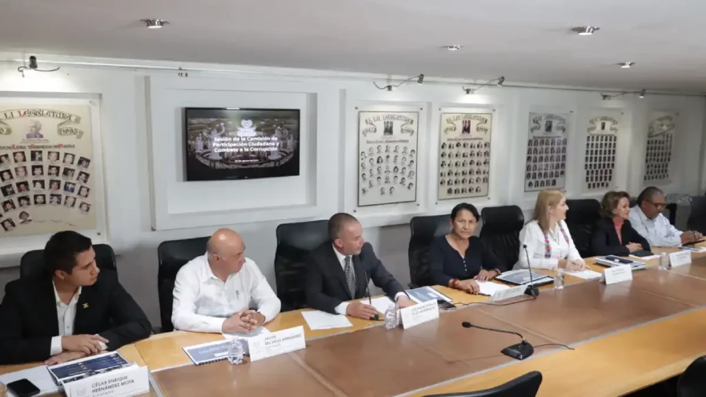 Presentan Comisiones del Congreso Informe Anual de Trabajo